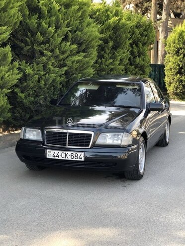 Mercedes C 180 1995, 275,845 km - 1.8 l - Salyan