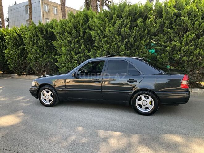 Mercedes C 180 1995, 275,845 km - 1.8 l - Salyan
