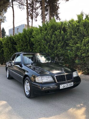 Mercedes C 180 1995, 275,845 km - 1.8 l - Salyan