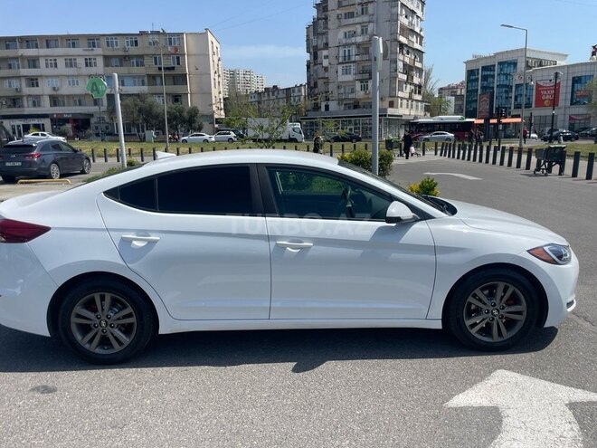 Hyundai Elantra 2017, 125,445 km - 2.0 л - Bakı