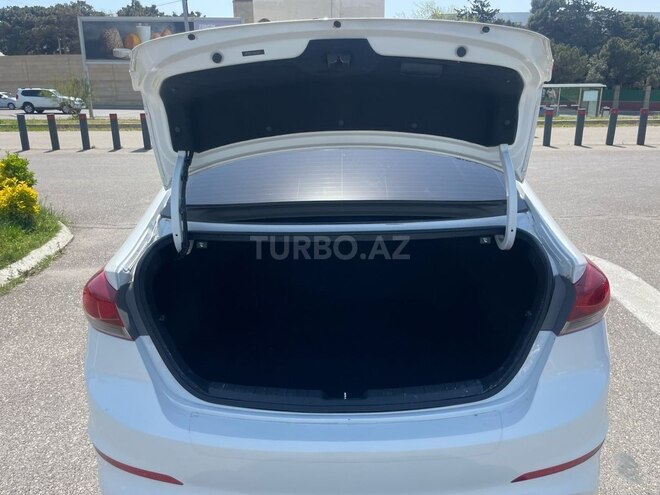 Hyundai Elantra 2017, 125,445 km - 2.0 л - Bakı