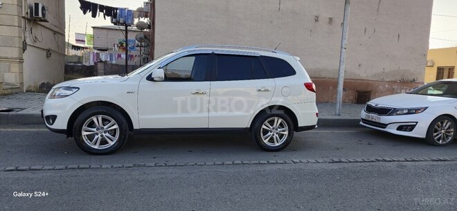 Hyundai Santa Fe 2010, 210,000 km - 2.0 л - Yevlax