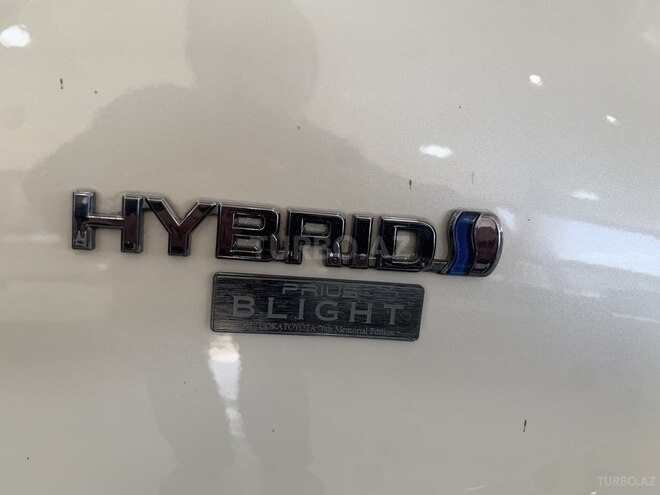 Toyota Prius 2016, 74,000 km - 1.8 l - Bakı