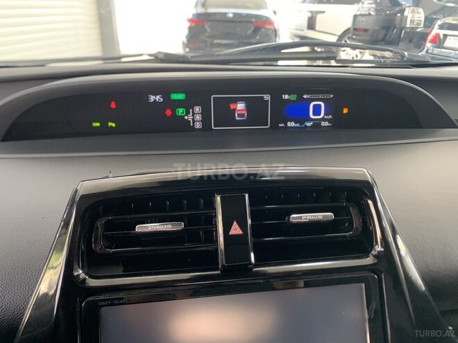 Toyota Prius 2016, 74,000 km - 1.8 l - Bakı