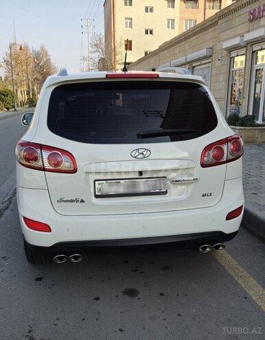 Hyundai Santa Fe 2010, 210,000 km - 2.0 л - Yevlax