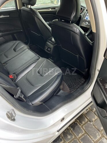 Ford Fusion (North America) 2018, 140,000 km - 2.0 l - Bakı