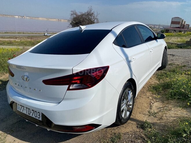 Hyundai Elantra 2019, 129,200 km - 2.0 l - Bakı