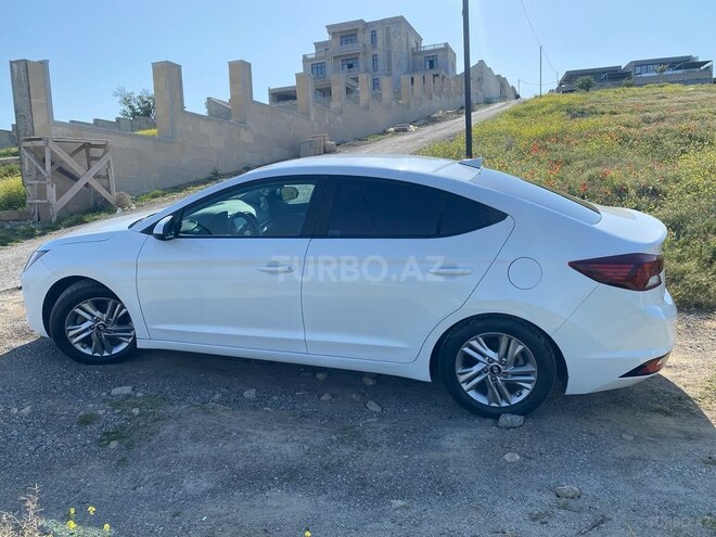 Hyundai Elantra 2019, 129,200 km - 2.0 l - Bakı