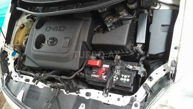 Toyota Auris 2010, 282,000 km - 1.6 l - Bakı