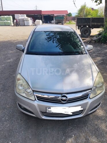 Opel Astra 2008, 150,000 km - 1.4 l - Şəki