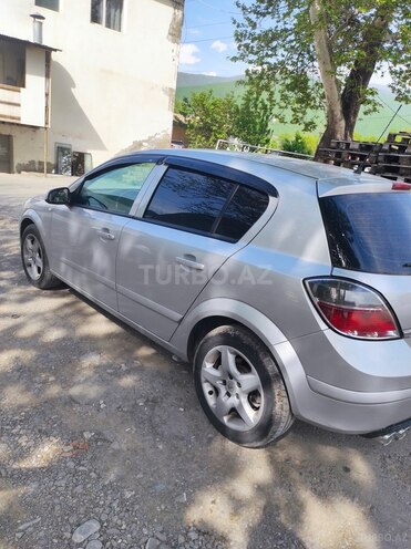 Opel Astra 2008, 150,000 km - 1.4 l - Şəki