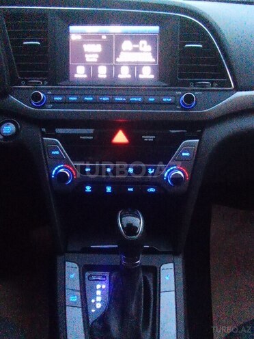 Hyundai Elantra 2017, 152,888 km - 2.0 л - Bakı