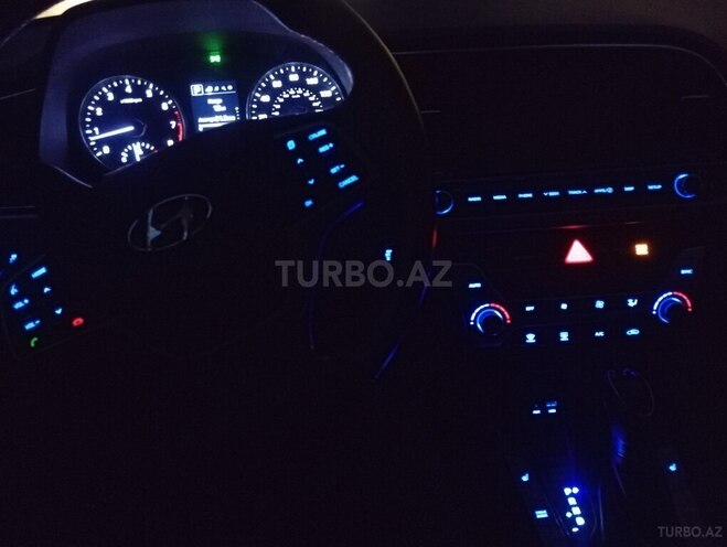 Hyundai Elantra 2017, 152,888 km - 2.0 л - Bakı