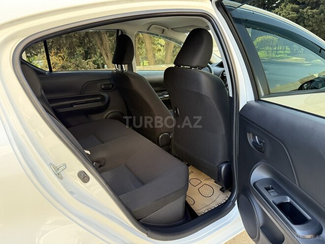 Toyota Aqua 2019, 28,112 km - 1.5 л - Bakı