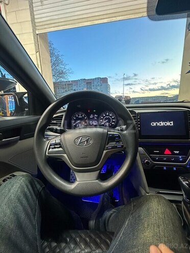 Hyundai Elantra 2017, 231,102 km - 2.0 l - Bakı