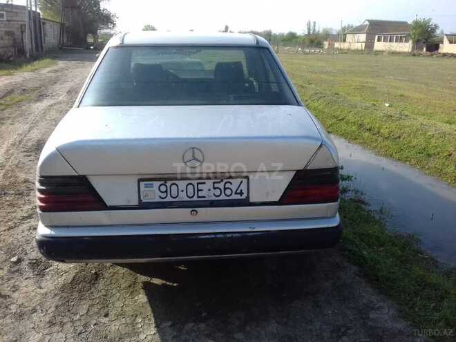 Mercedes C 200 d 1993, 250,000 km - 2.0 l - Neftçala