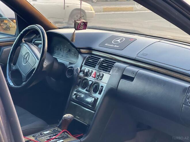 Mercedes E 220 d 1998, 620,000 km - 2.2 л - Bakı