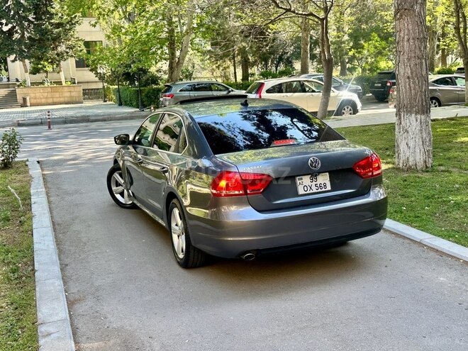 Volkswagen Passat 2013, 123,500 km - 2.5 л - Bakı