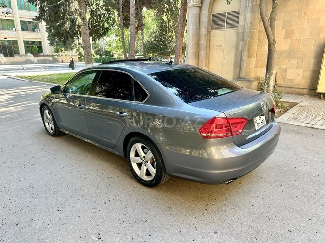 Volkswagen Passat 2013, 123,500 km - 2.5 л - Bakı