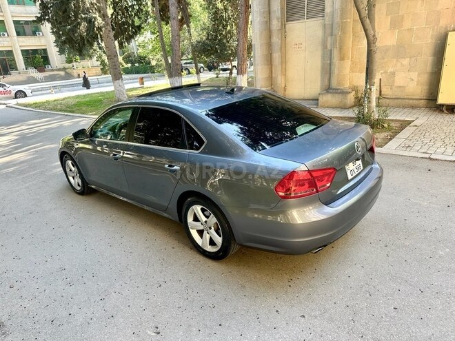 Volkswagen Passat 2013, 123,500 km - 2.5 л - Bakı