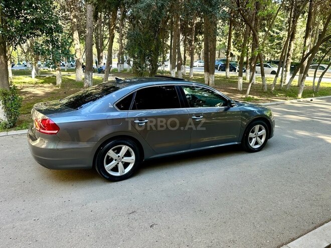 Volkswagen Passat 2013, 123,500 km - 2.5 л - Bakı