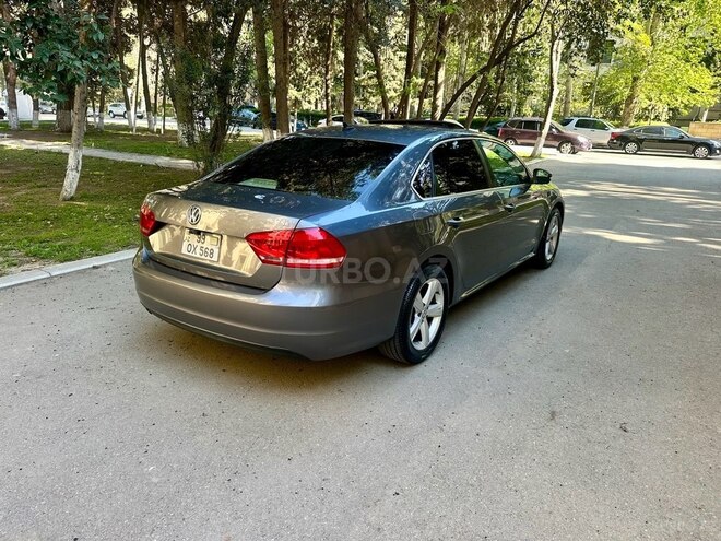 Volkswagen Passat 2013, 123,500 km - 2.5 л - Bakı