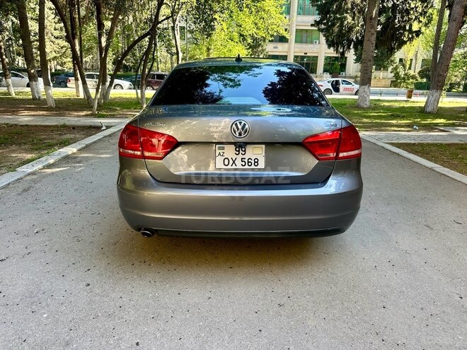 Volkswagen Passat 2013, 123,500 km - 2.5 л - Bakı