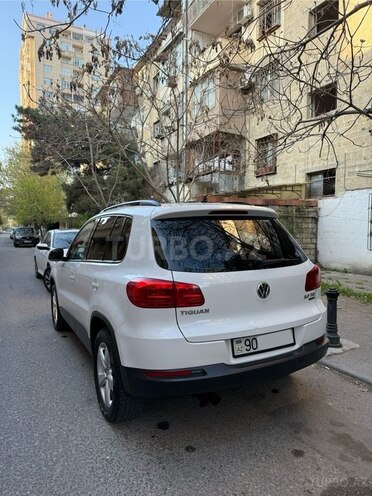 Volkswagen Tiguan 2011, 130,000 km - 2.0 l - Bakı