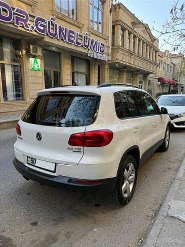 Volkswagen Tiguan 2011, 130,000 km - 2.0 l - Bakı