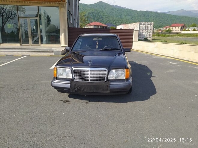 Mercedes E 200 1994, 504,320 km - 2.0 l - Zaqatala