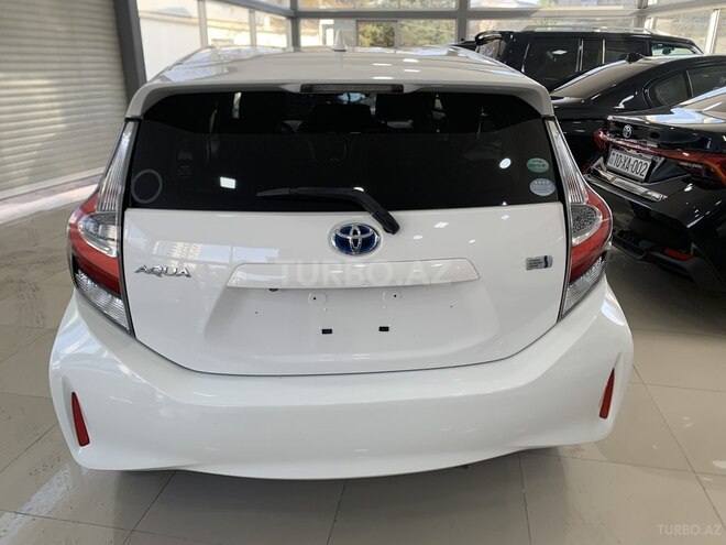 Toyota Aqua 2018, 75,000 km - 1.5 l - Bakı