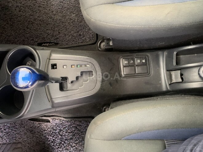 Toyota Aqua 2018, 75,000 km - 1.5 l - Bakı