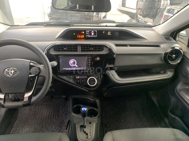 Toyota Aqua 2018, 75,000 km - 1.5 l - Bakı