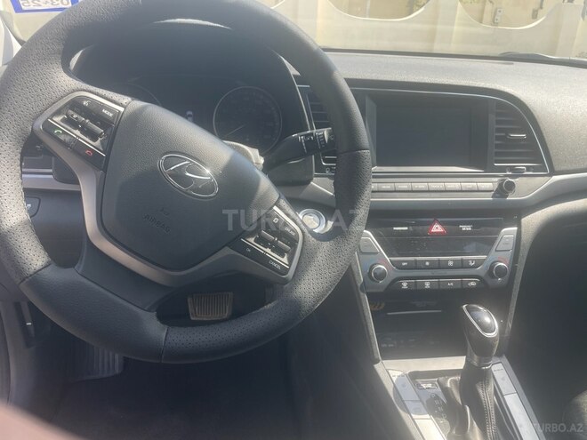 Hyundai Elantra 2017, 121,000 km - 2.0 л - Bakı