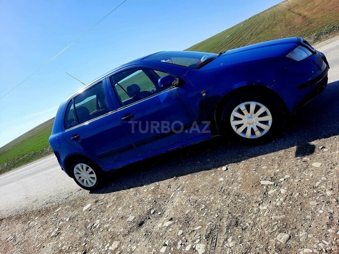 Skoda Fabia 2000, 256,000 km - 1.4 л - Şamaxı