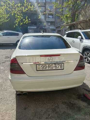 Mercedes E 220 d-4