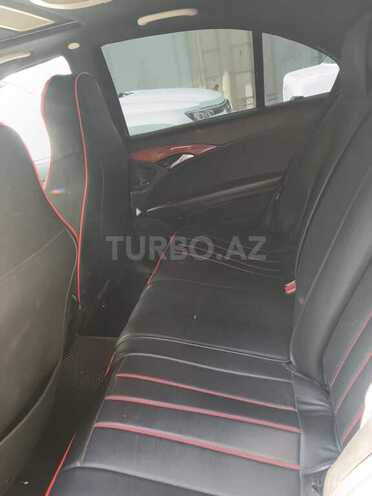 Mercedes E 220 d-13
