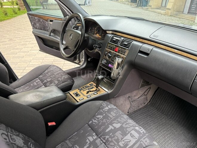 Mercedes C 280 1998, 264,000 km - 2.8 l - Gəncə