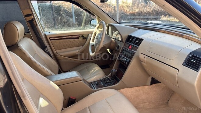 Mercedes C 230 1997, 450,616 km - 2.3 л - Tovuz