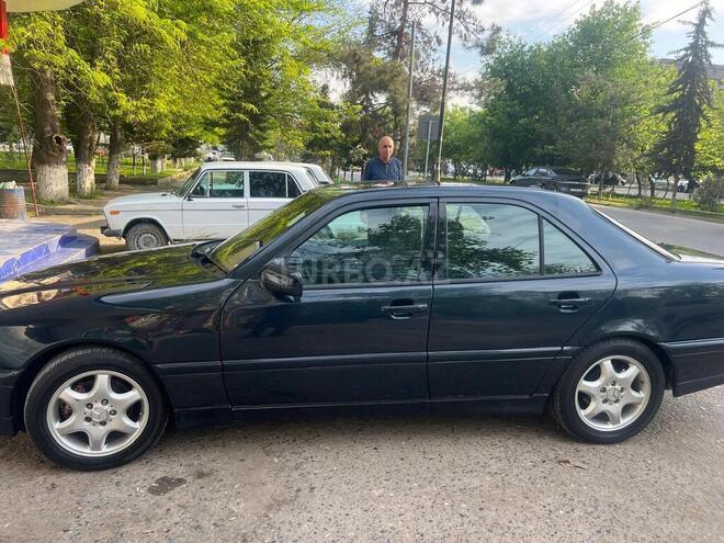 Mercedes C 220 1995, 500,000 km - 2.2 л - Sabirabad