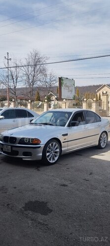 BMW 330 2000, 296,000 km - 3.0 l - Quba