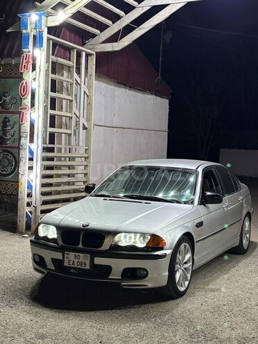 BMW 330 2000, 296,000 km - 3.0 l - Quba
