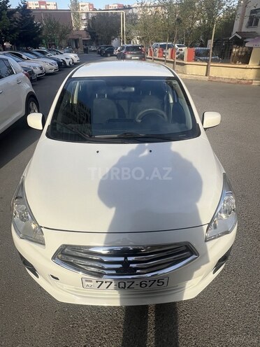 Mitsubishi Mirage-12