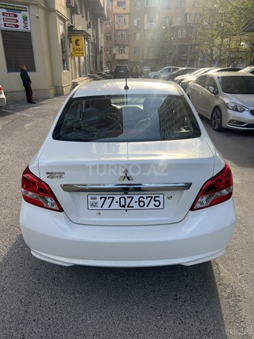 Mitsubishi Mirage-14