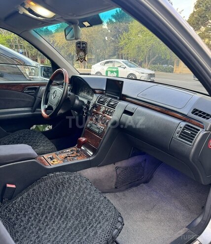 Mercedes E 240 1998, 240,000 km - 2.4 l - Şəmkir