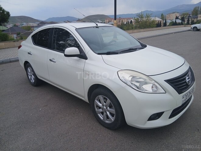 Nissan Sunny 2013, 208,000 km - 1.5 l - Gəncə