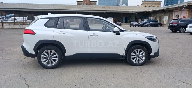 Toyota Corolla Cross 2024, 23,330 km - 2.0 л - Bakı