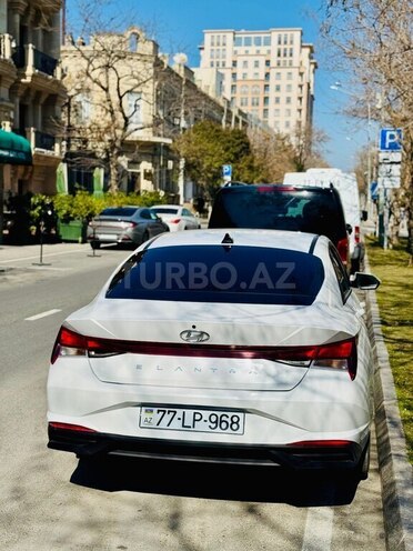 Hyundai Elantra 2022, 40,234 km - 2.0 l - Bakı