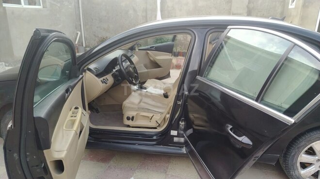 Volkswagen Passat 2005, 344,000 km - 2.0 л - Bakı
