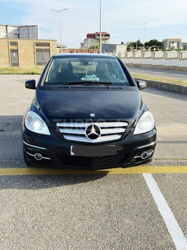 Mercedes B 180 2009, 126,000 km - 1.7 л - Bakı